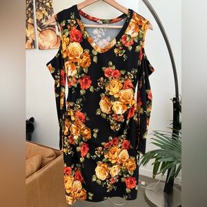 PINKBLUSH Floral Print Cold Shoulderr Long Sleeve Maternity Dress